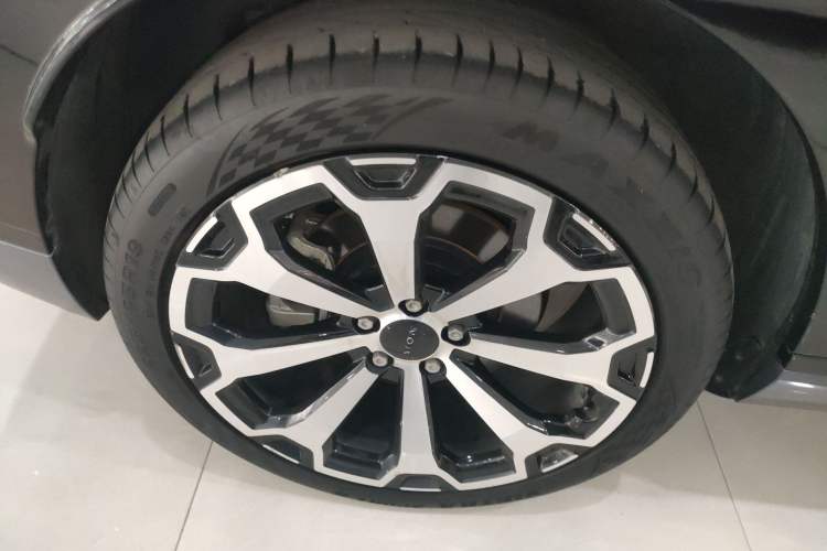 Used AION V 2024 Aion Tyrannosaurus 520 Smart Enjoy Edition