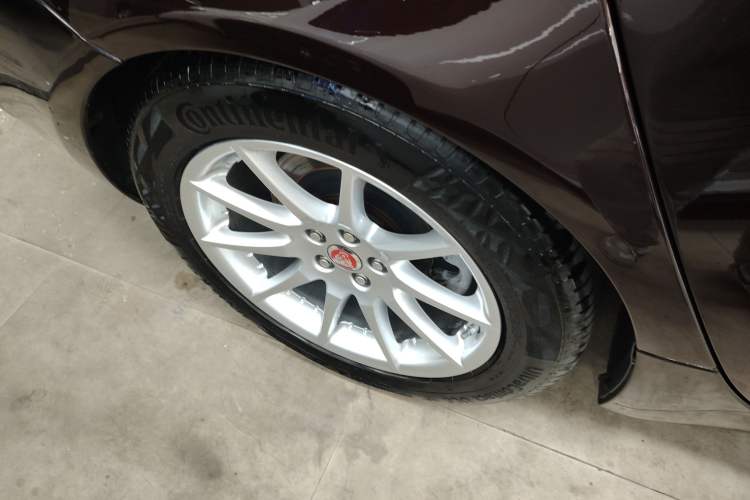 Used Jaguar XJ 2014 XJL 2.0T Two-Wheel-Drive Elegant Business Edition
