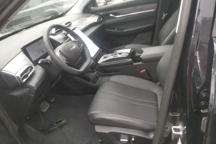 Used Dongfeng Aeolus Mage 2024 Honor Edition 1.5T Luxury Model
