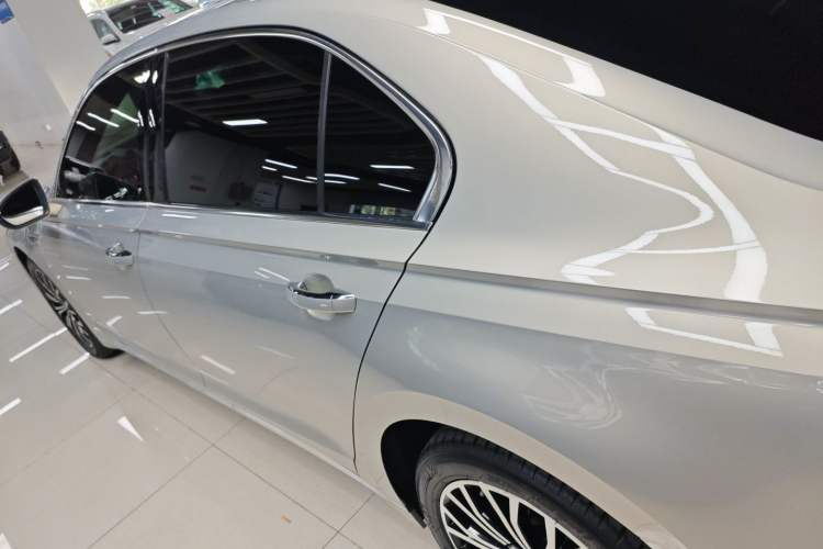 Used Volkswagen Phideon 2018 Revised Version 380TSI Two-Wheel Drive Business Edition