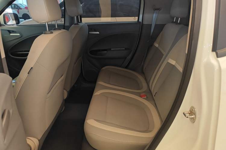 Used ORA White Cat 2020 305 km Luxury Version Left Rear Seat