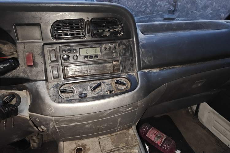 Used Jinbei Hiace 2011 2.0L 5th Generation Kuaiyunwang Comfort Z-Type 4G19
