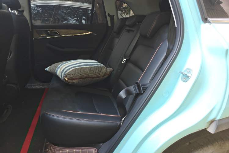 Used Skyworth HT-i 2022 1.5L PHEV 205KM ZhiXing Edition Plus
