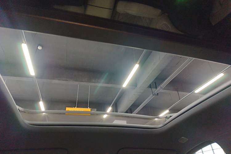 Used Nio ES6 2025 75 kWh Headliner