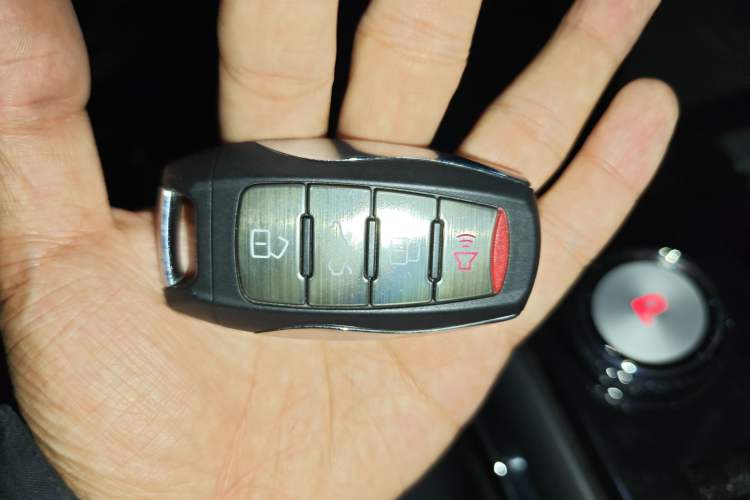 Used Haval H6 2021 3rd Generation 1.5T Automatic Two-Wheel-Drive Supreme Vehicle Key