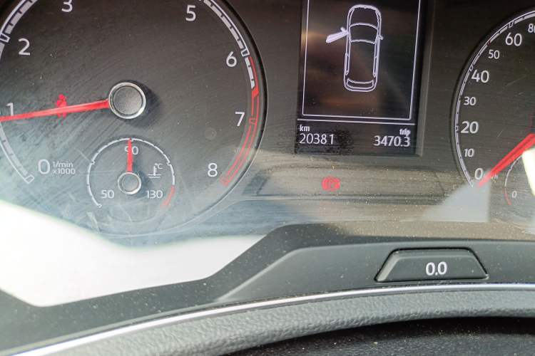 Used Volkswagen T-ROC 2018 280TSI DSG Two-Wheel Drive Comfort Version China VI Standard
