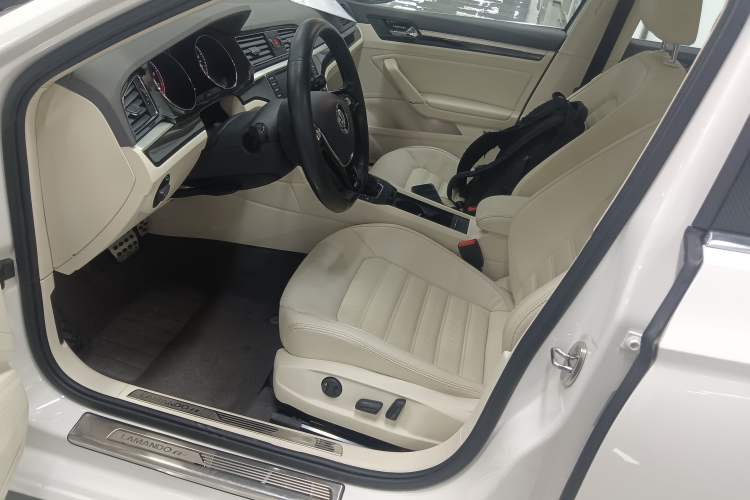 Used Volkswagen Lamando 2018 280TSI DSG Luxury Edition
