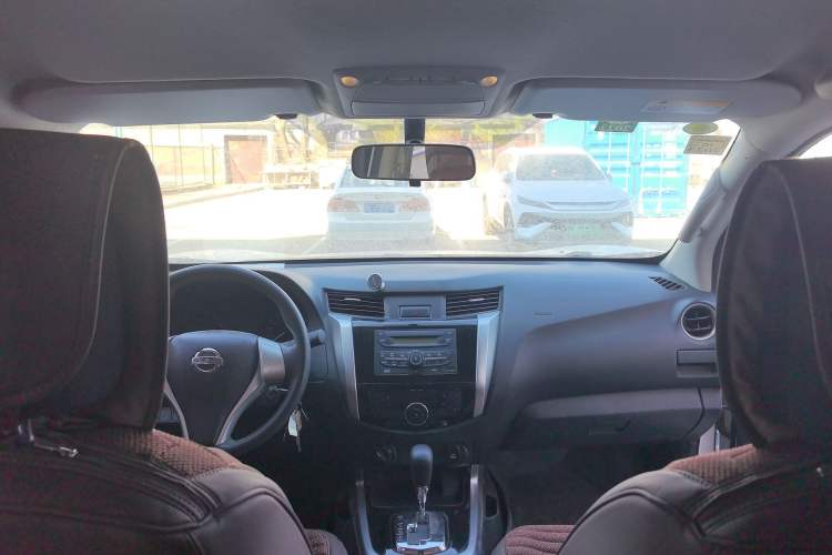 Used Nissan Navara 2017 2.5L Automatic 4x4 Luxury Edition QR25
