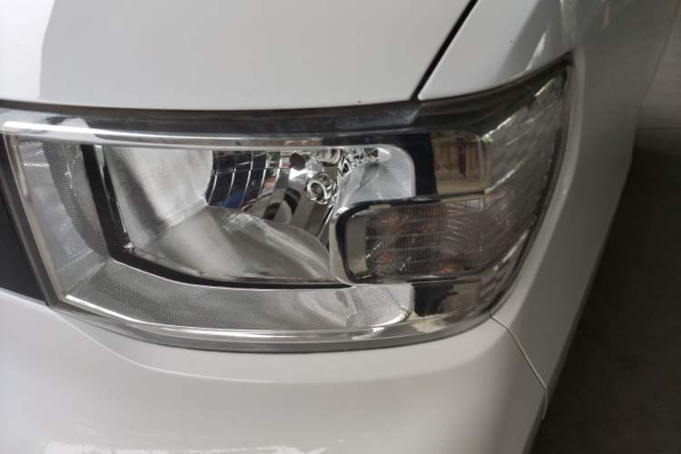 Used Wuling Hongguang MINIEV 2021 Macaron Fashion Model Lithium Iron Phosphate Left Front Headlight