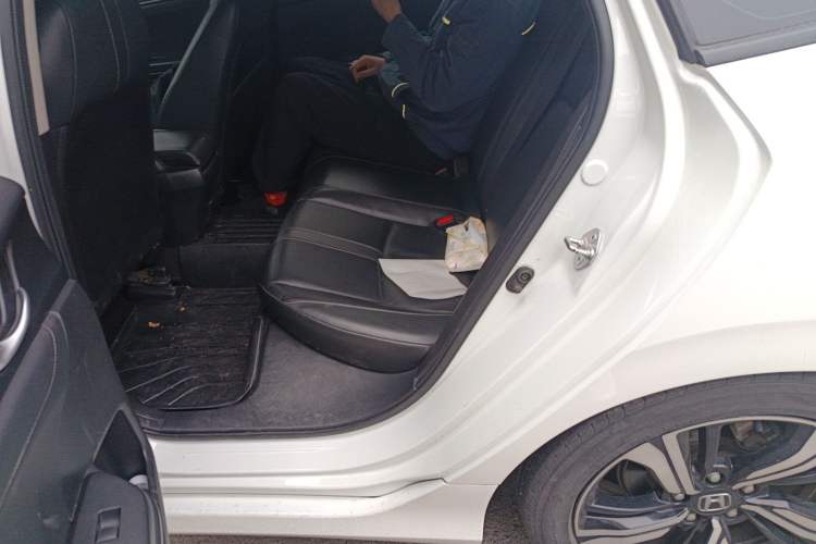 Used Honda Civic 2016 220TURBO CVT Prestige Edition
