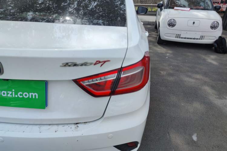 Used CHANGAN Eado DT 2019 1.6L Manual Comfort Model China VI Standard Right Rear Taillight