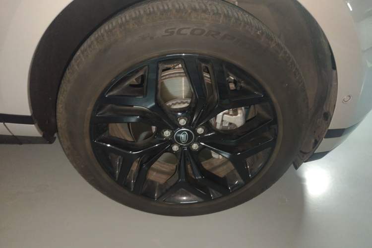 Used Land Rover Range Evoque 2023 Aurora L 249 PS Luxury Edition