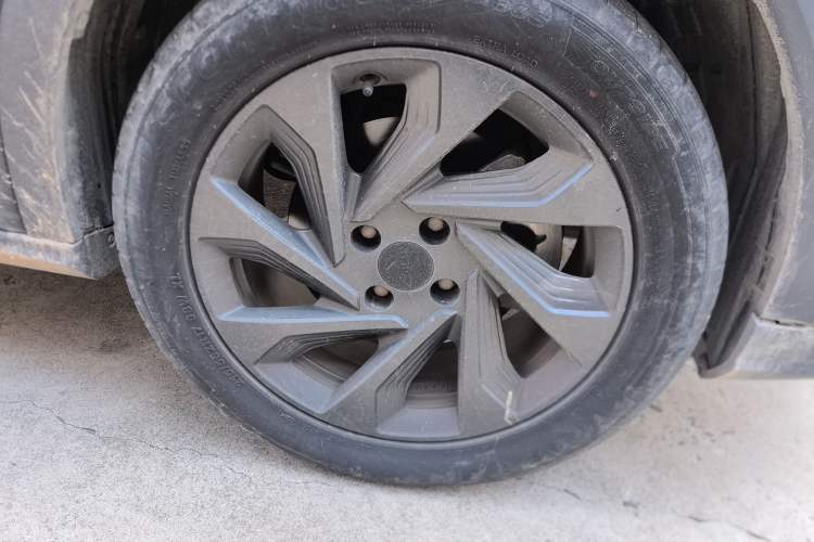 Used Dongfeng Aeolus Yixuan GS 2020 230T Automatic Black Samurai Edition