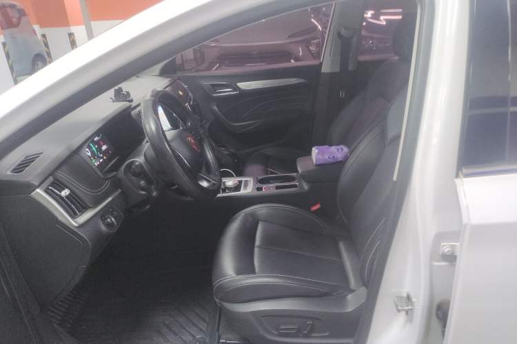 Used Roewe i6 New Energy 2017 45T Hybrid Connect & Smart Enjoyment Edition