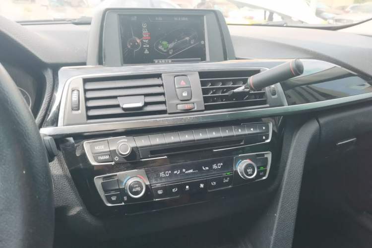 Used BMW 3 Series 2016 316i Fashion Model