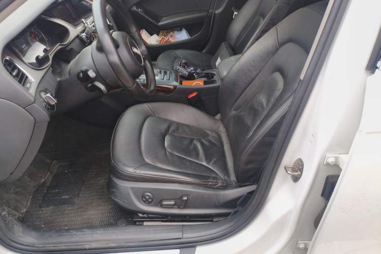 Used Audi A4L 2013 35 TFSI Automatic Comfort Model Left Front Seat