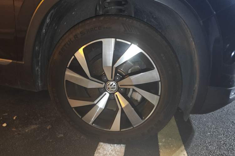 Used Volkswagen Tayron 2020 330TSI Two-Wheel Drive Luxury Smart Connectivity Version