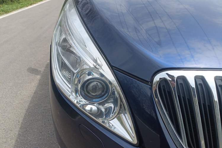 Used Buick GL8 2011 3.0L GT Luxury Business Haoya Edition Right Front Headlight