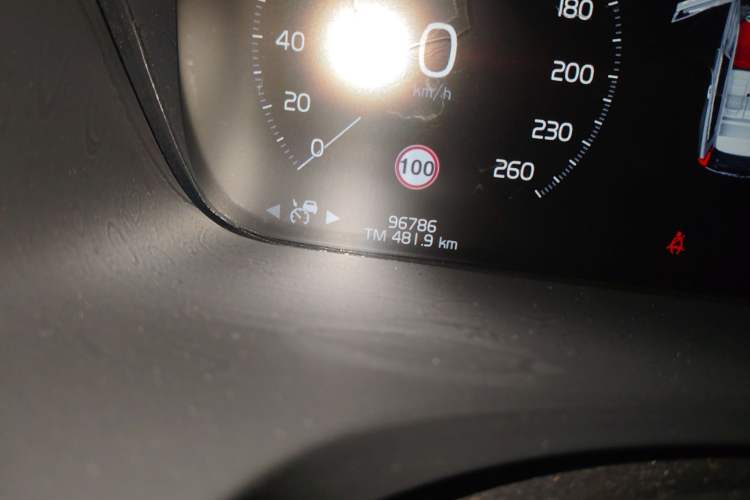 Used Volvo V90 2021 Cross Country B5 AWD Prestige Edition Odometer Close Up