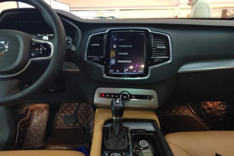 Used Volvo XC90 2018 T6 Zhiyi Edition 7-Seater
