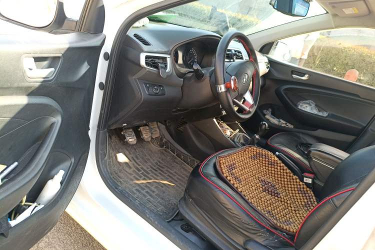 Used Hyundai Verna (older generation) 2020 1.4L Manual GL Refreshed Edition