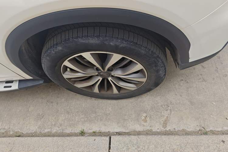 Used GAC Trumpchi GS8 2017 320T Two-Wheel Drive Luxury Smart Connectivity Version (7 Seats)