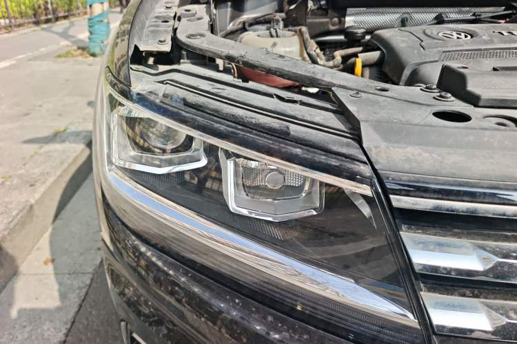 Used Volkswagen Tiguan L 2017 330TSI Automatic Two-Wheel Drive Luxury Edition