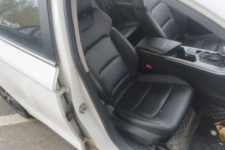 Used Geely Auto Emgrand 2022 4th Generation 1.5L CVT Luxury Model Right Front Seat