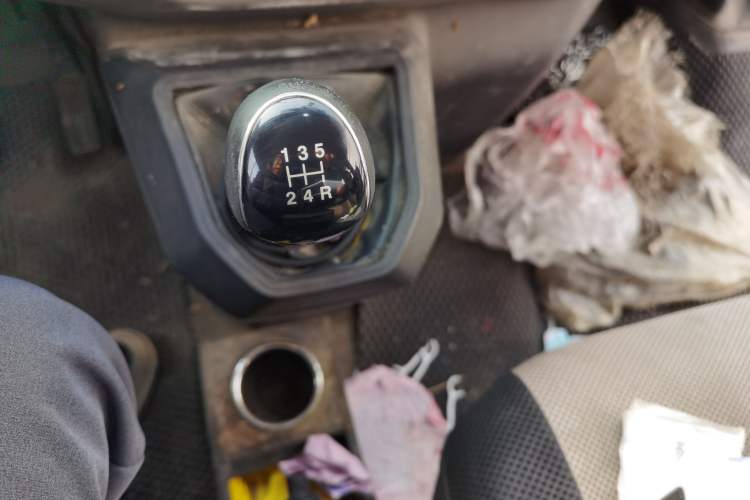 Used JMC Transit 2021 2.8T Space King Standard Version Short Wheelbase Mid-Height Roof 6-Seater Diesel Euro VI JX493