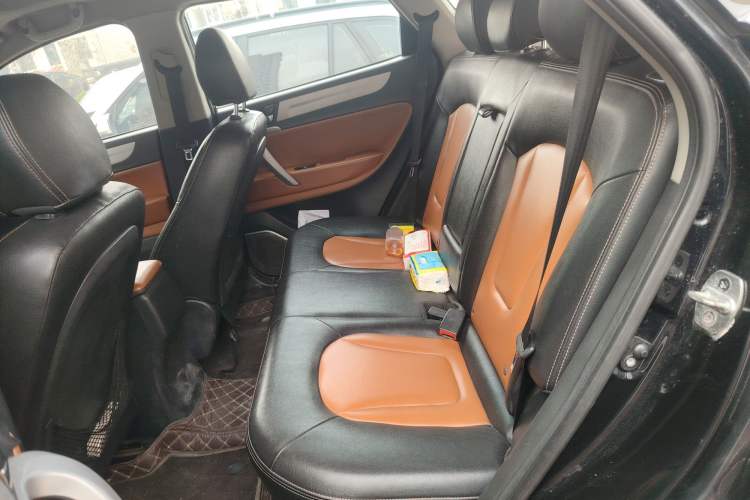 Used JAC Group Refine S5 2013 2.0T Manual Luxury Edition