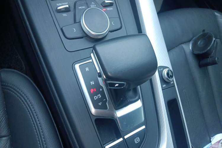 Used Audi A5 2017 Sportback 40 TFSI Fashion Model
