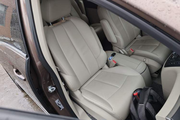 Used Buick GL8 2018 28T Luxury Model China VI Standard