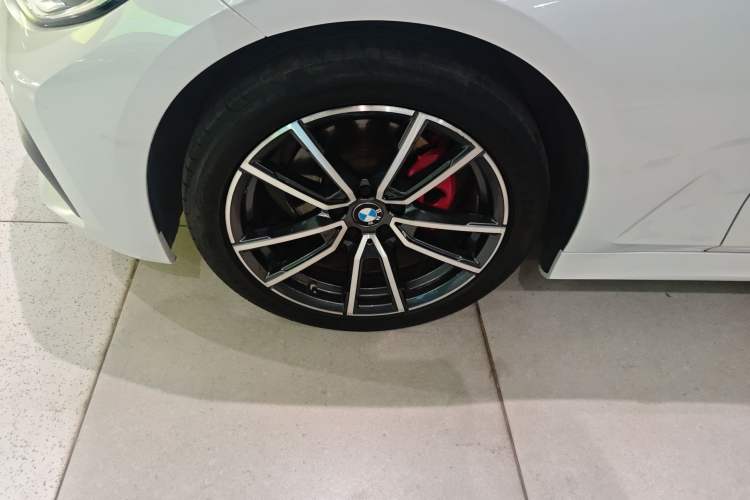 Used BMW 3 Series 2022 325Li M Sport Package Exterior 4