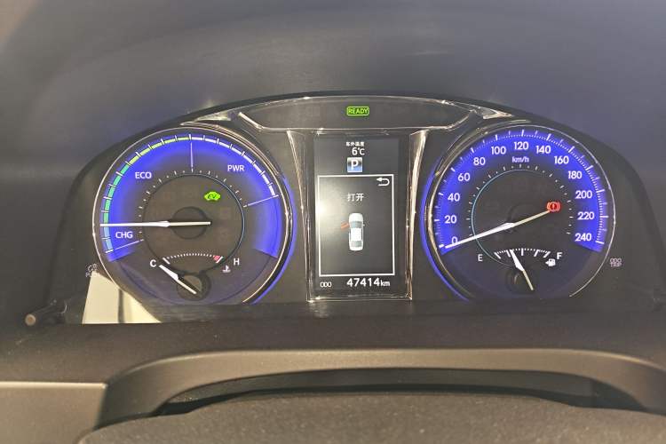 Used Toyota Camry 2016 Dual-Engine 2.5 HG 10th Anniversary Deluxe Navigation Edition