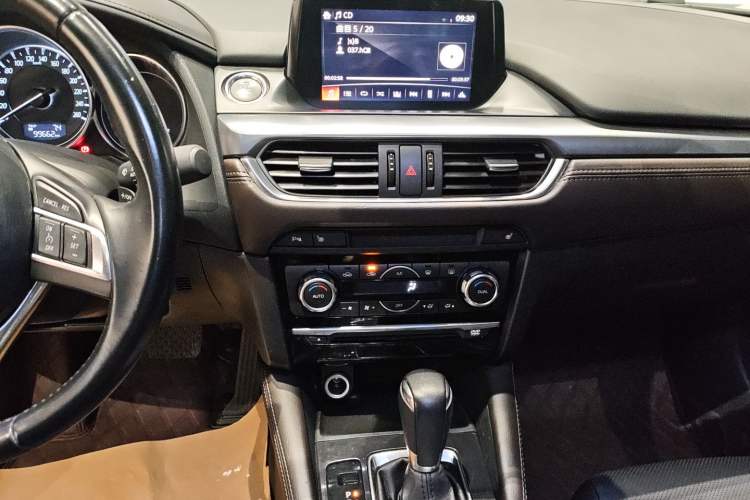 Used Mazda Atenza 2017 2.5L Blue Sky Prestige Edition Audio And AC Panel