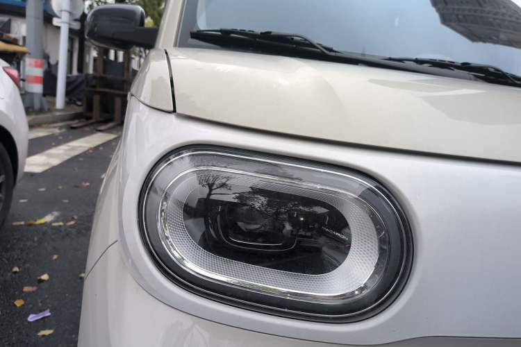 Used Wuling Hongguang MINIEV 2024 3rd Generation 215km Youth Edition Right Front Headlight