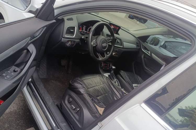 Used Audi Q3 2018 30th Anniversary Edition 35 TFSI Fashion Model
