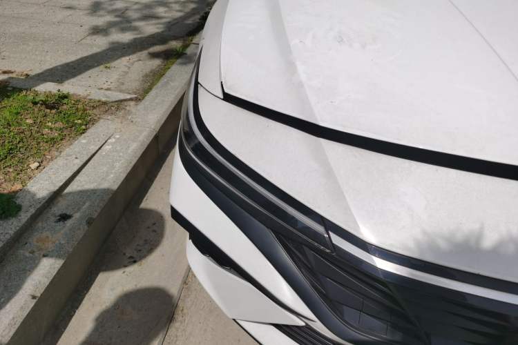 Used Hyundai Elantra 2023 1.5L CVT LUX Prestige Edition Right Front Headlight