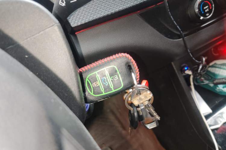 Used Baojun 730 2019 1.5L Manual Fashion Model 7-seater China VI Vehicle Key