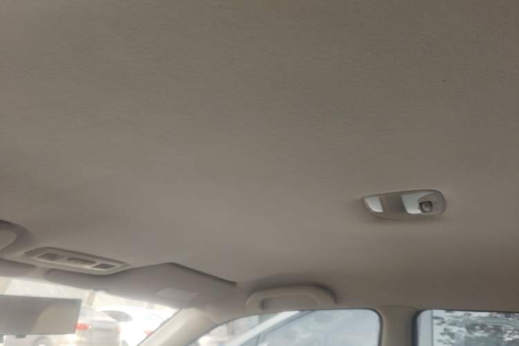 Used Soueast V3 Lingyue 2014 1.5L Manual Happiness Edition Headliner