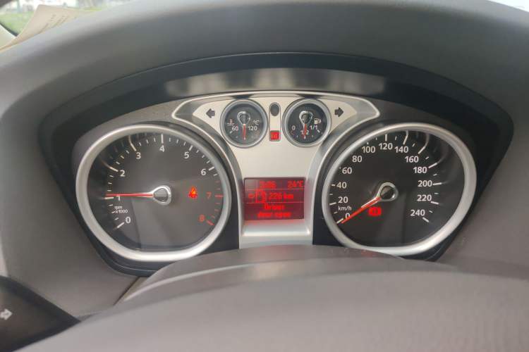 Used Ford Focus 2009 Sedan 1.8L Automatic Fashion Edition Instrument Cluster