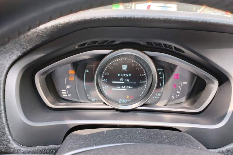 Used Volvo V40 2014 2.0T Zhiya Edition