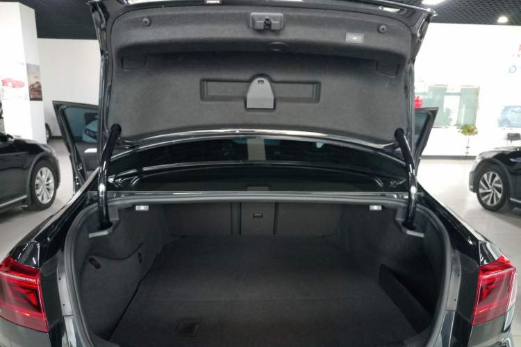 Used Volkswagen Magotan GTE Plug-in Hybrid 2022 GTE Luxury Model
