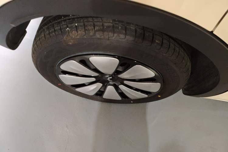 Used Wuling Bingo 2025 333 km Enjoyment Version Right Rear Wheel Hub