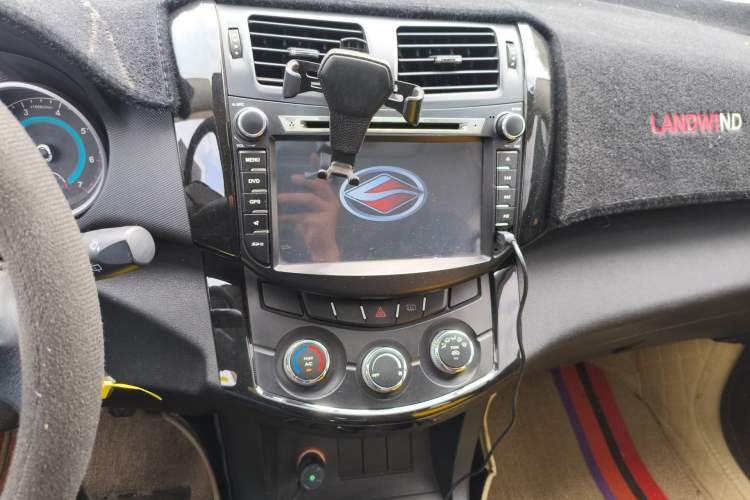 Used Land X5 2013 2.0T Manual Chuanling Edition Audio And AC Panel