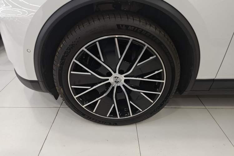 Used Porsche Macan 2024 Macan Long Range Edition
