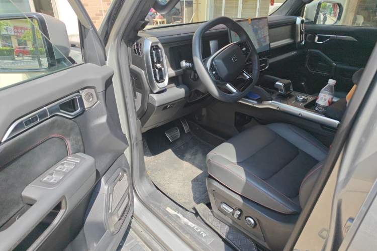 Used JETOUR Traveler 2023 2.0T All-Wheel Drive CrossPRO+