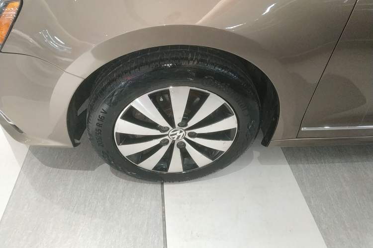 Used Volkswagen Sagitar 2015 230TSI Automatic Luxury Model