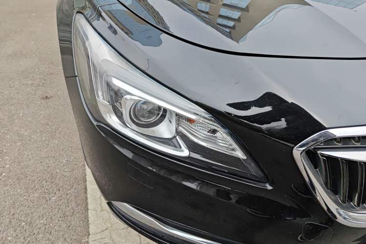 Used Buick LaCrosse 2016 20T Elite Edition Right Front Headlight