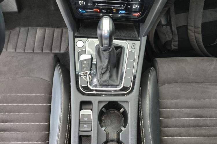 Used Volkswagen Magotan 2020 330TSI DSG Luxury Edition
